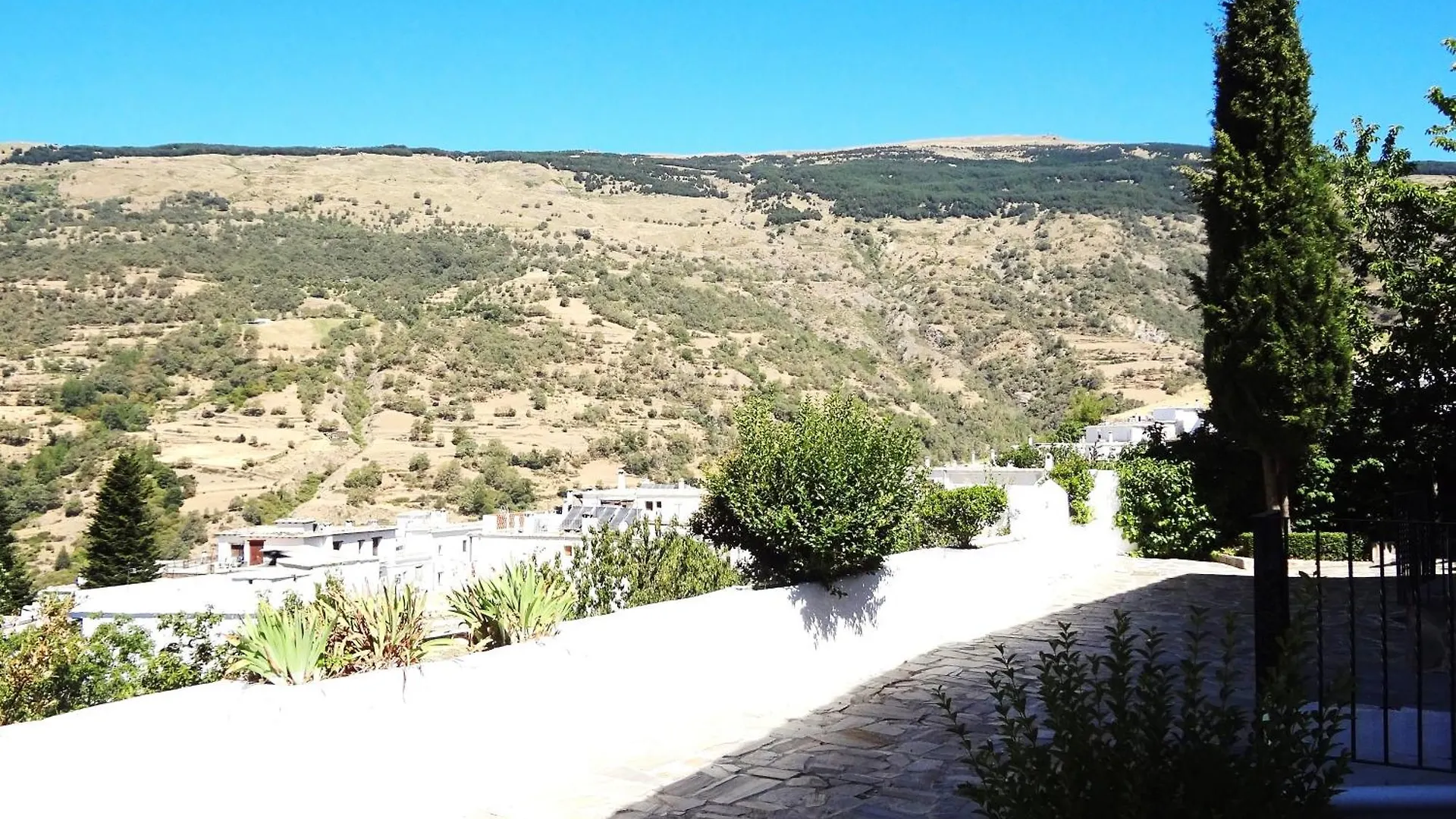 Apartamentos Rurales Poqueira Capileira